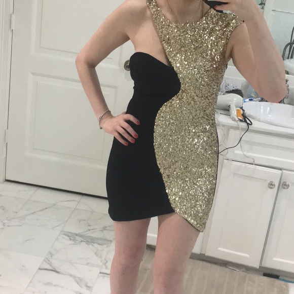 Asymmetrical sequin dress - Picture 5 of 5
